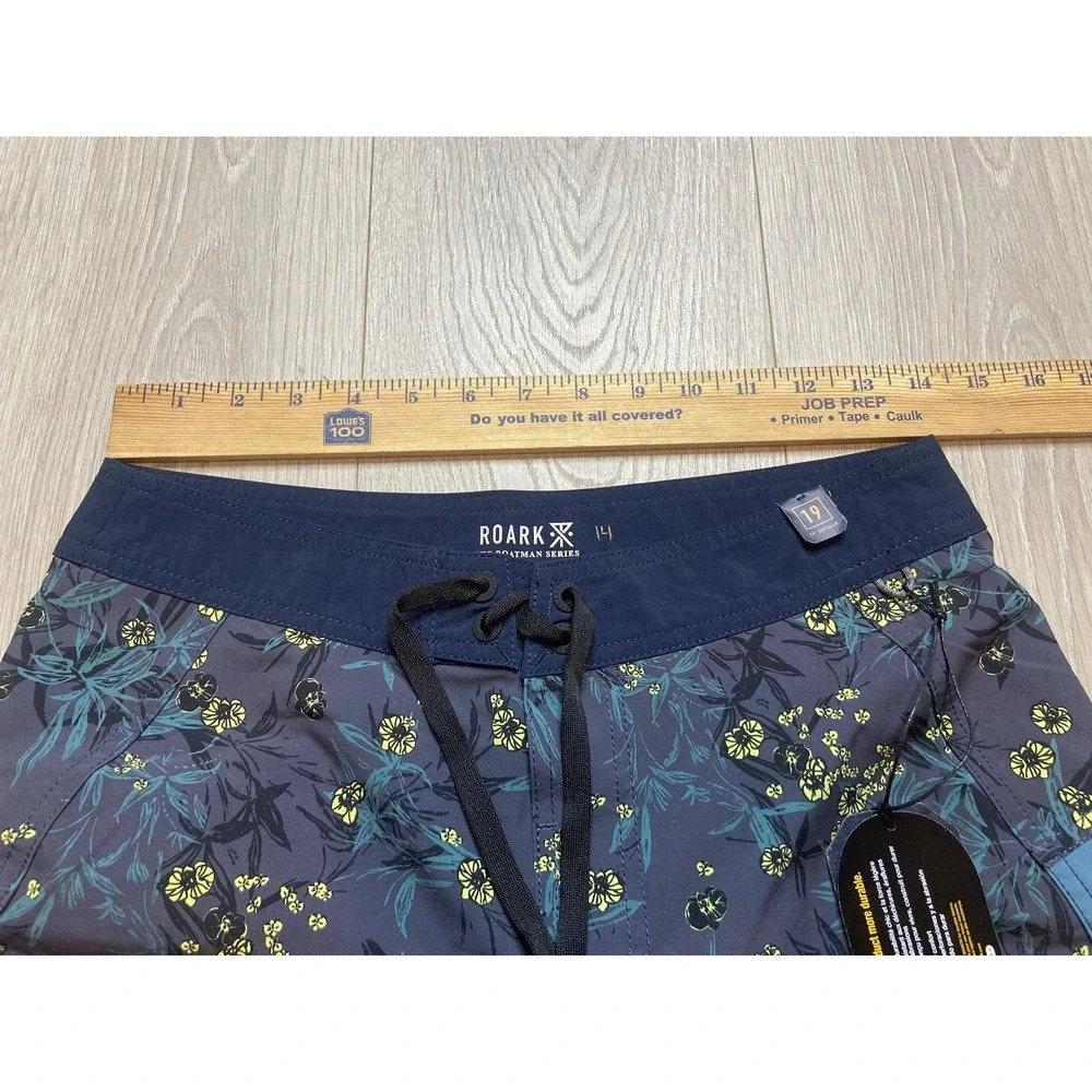Roark Short Men 28 Navy Floral Boatman 19